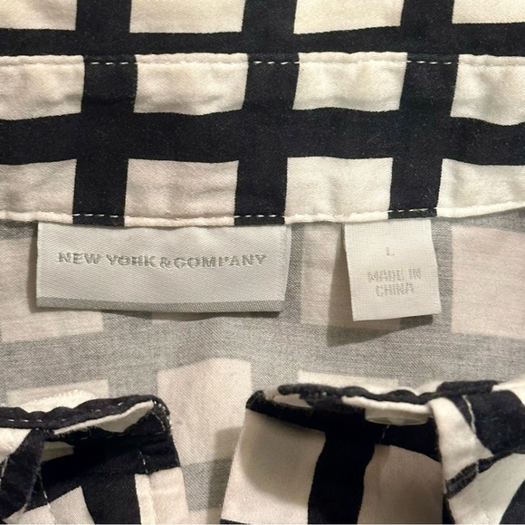 Women Monochrome Checkered Blouse - Picture 6 of 6